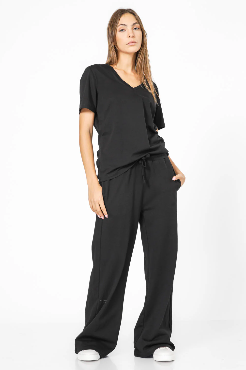 מכנסיים לנשים WIDE LEG בצבע שחור - Image 3