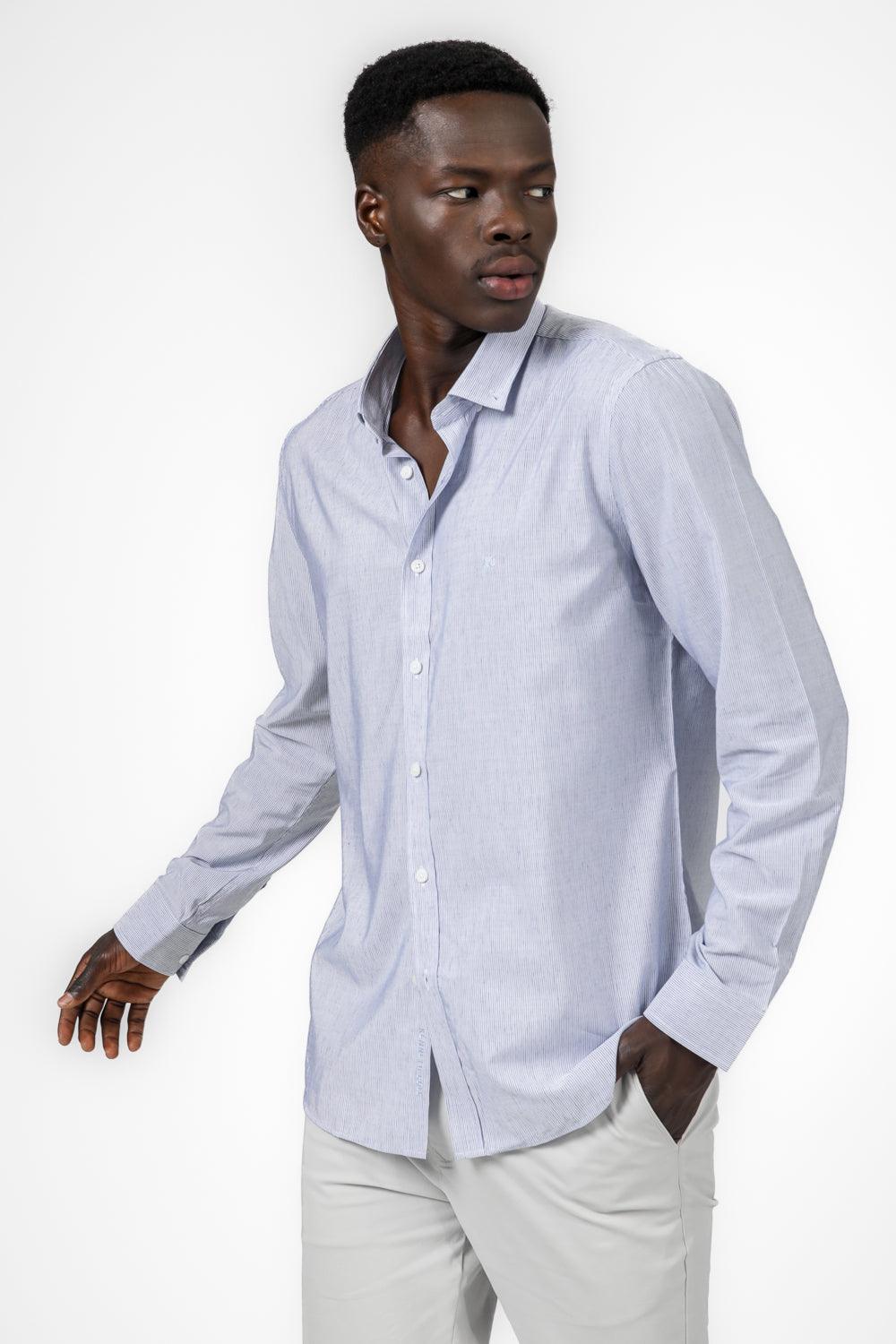מכופתרת בגזרת SLIM FIT צבע LT BLUE - Image 5